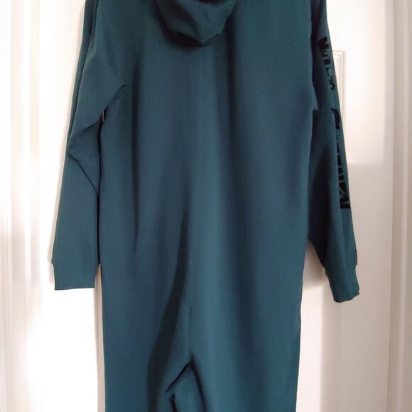 Savage Fenty Forever Savage Showgirl Hooded Onesie Hunter Green Snuggle L - Picture 9 of 14